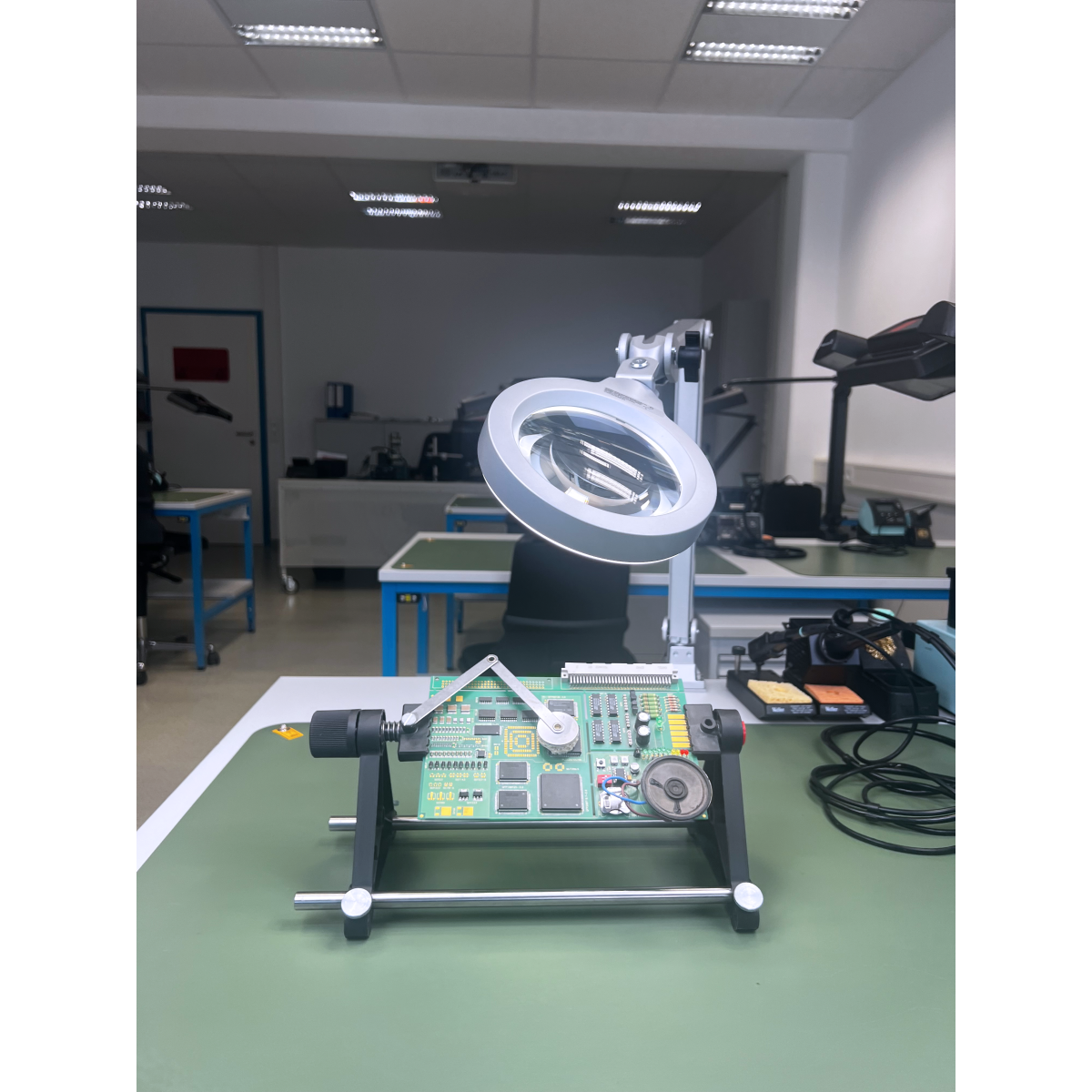 Variation:Ring magnifier lamp 5 diopter